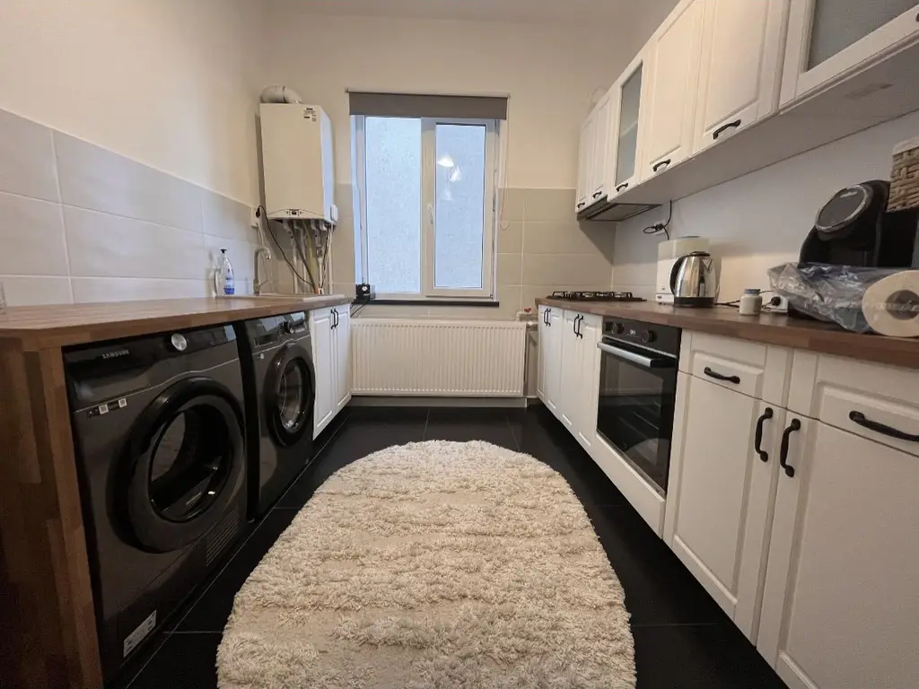 Centru Antoniadis Stefan cel Mare ap 3 camere