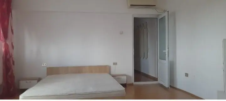 De vanzare apartament cu o cameră str. Brăilei, et. 7, 58.000 euro