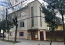 BRASADAS vinde ap 5 cam etaj 1 in casa cu etaj centru vechi.