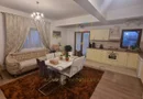 4 Camere. Mobilat si utilat. Drum asfaltat.