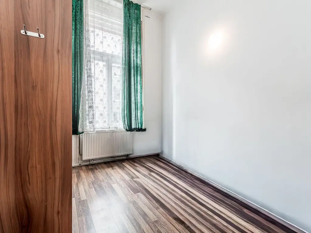 Apartament ultracentral cu 3 camere plus un bonus Comision 0