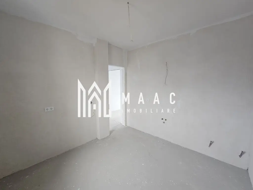 Casă triplex | 4 camere | 115 mp utili | 2 parcări | Șelimbăr