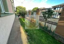 Casă premium cu panouri solare, stație EV, anexă locuibilă și grădină