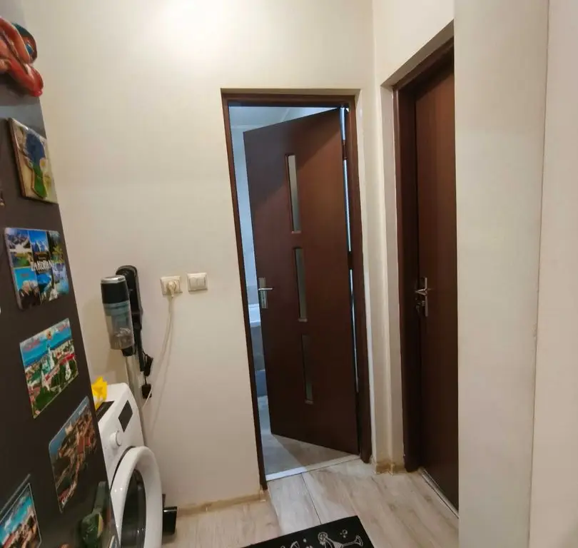 Apartament 2 camere decomandat de vânzare