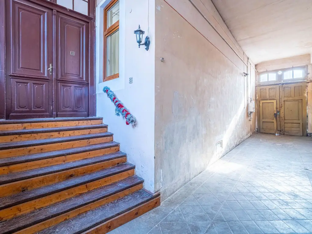 Apartament 2 camere parter înalt, amenajat complet.
