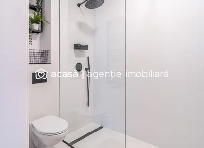 VÂNDUT! Apartament amenajat complet.