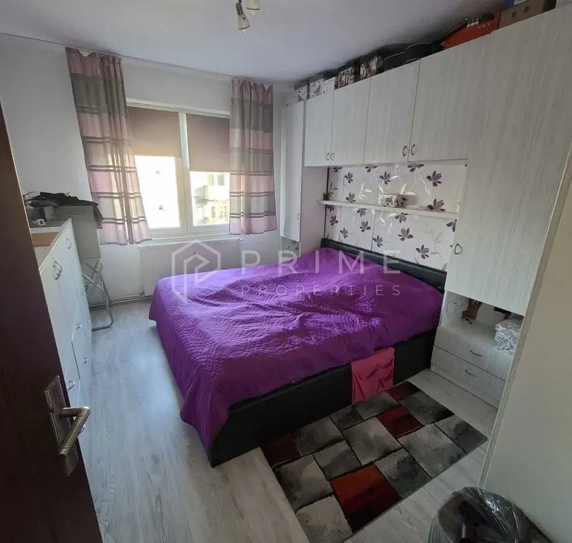 Apartament cu 3 camere, decomandat – Cartier Tudor, Zona Diamant