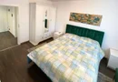 Apartament modern cu 2 camere pereți retractabili terasă parcare și boxă