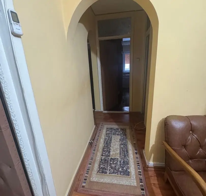 Apartament 4 camere de vânzare – zonă Școala 8