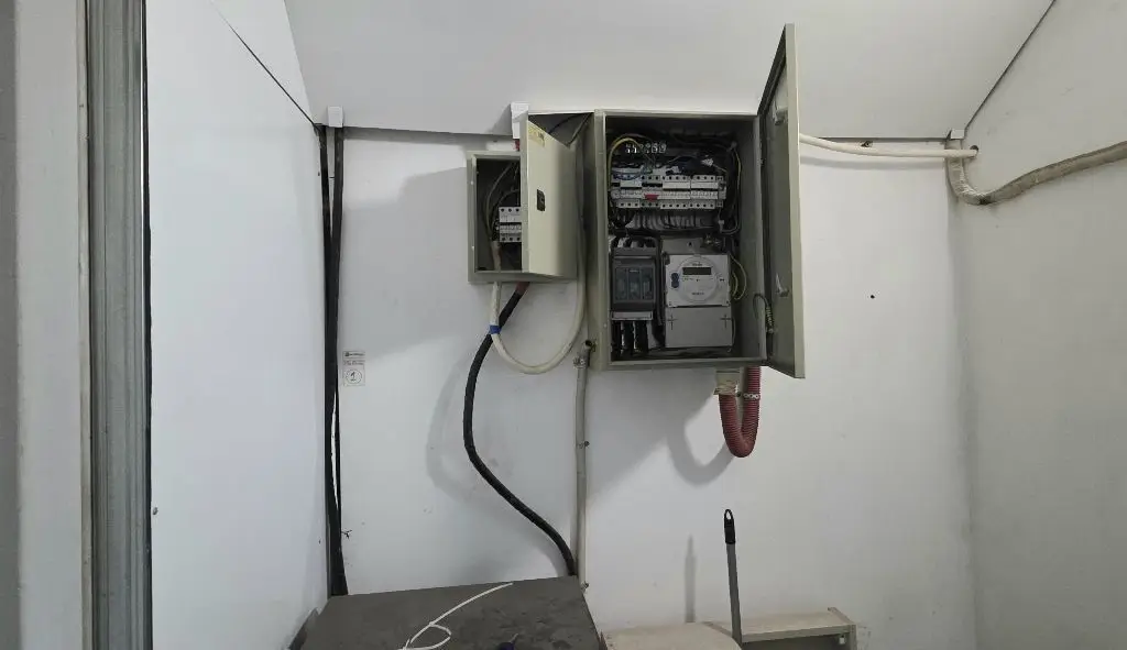 HALĂ PRODUCȚIE / DEPOZITARE – 500 MP – ZONA GIURGIULUI / STR. LUICA