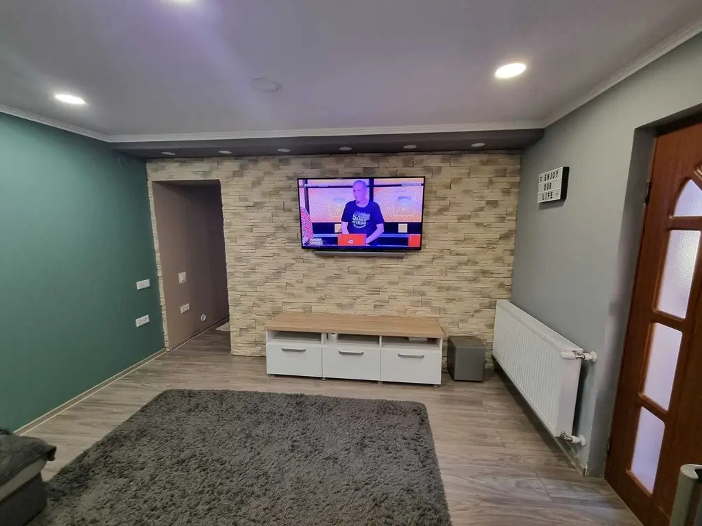 BRASADAS vinde casa in zona Titulescu.