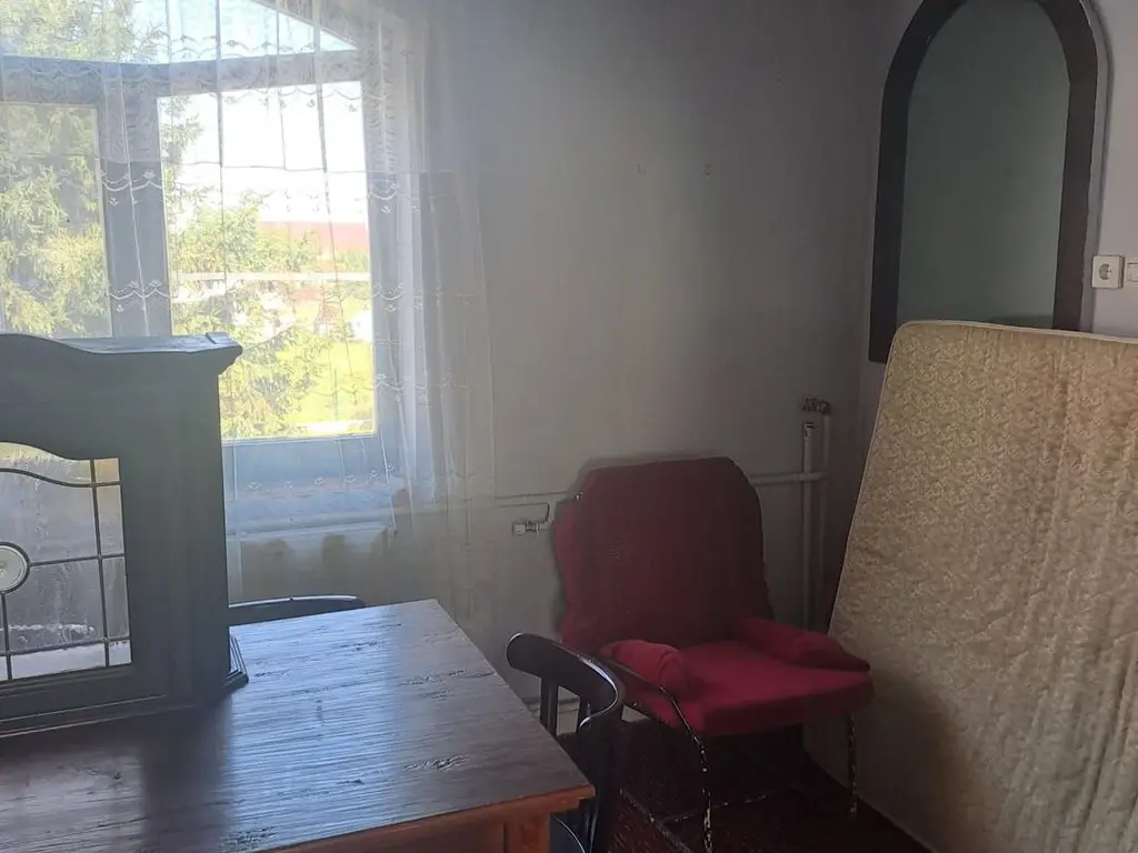BRASADAS vinde prin REPREZENTARE EXCLUSIVA casa 8 cam 450mp.