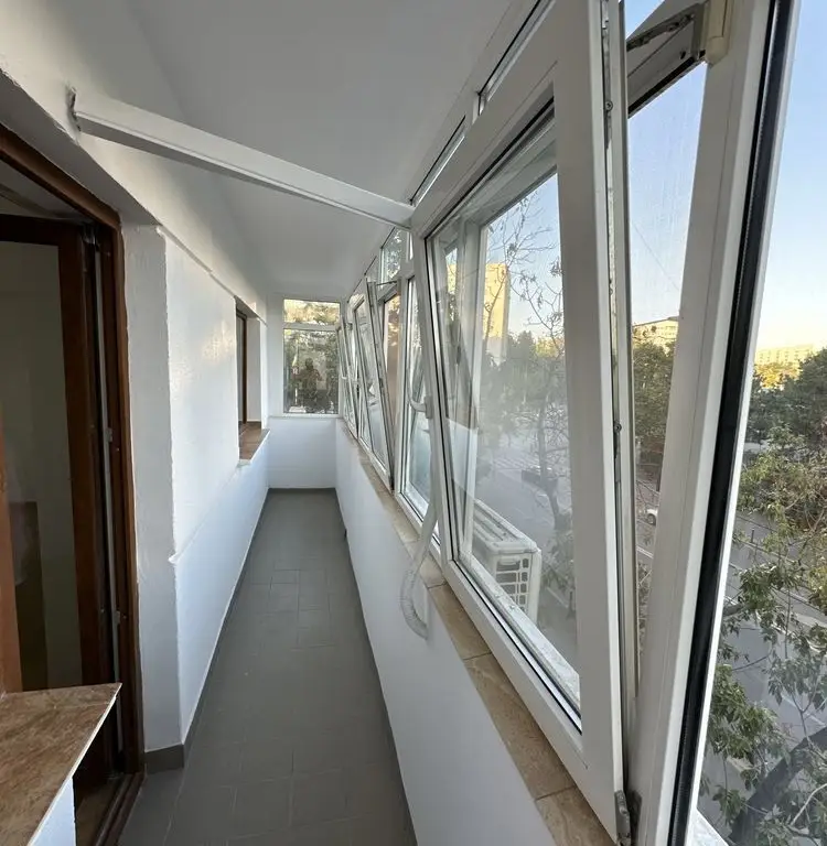 Vand apartament 4 camere Drumul Taberei