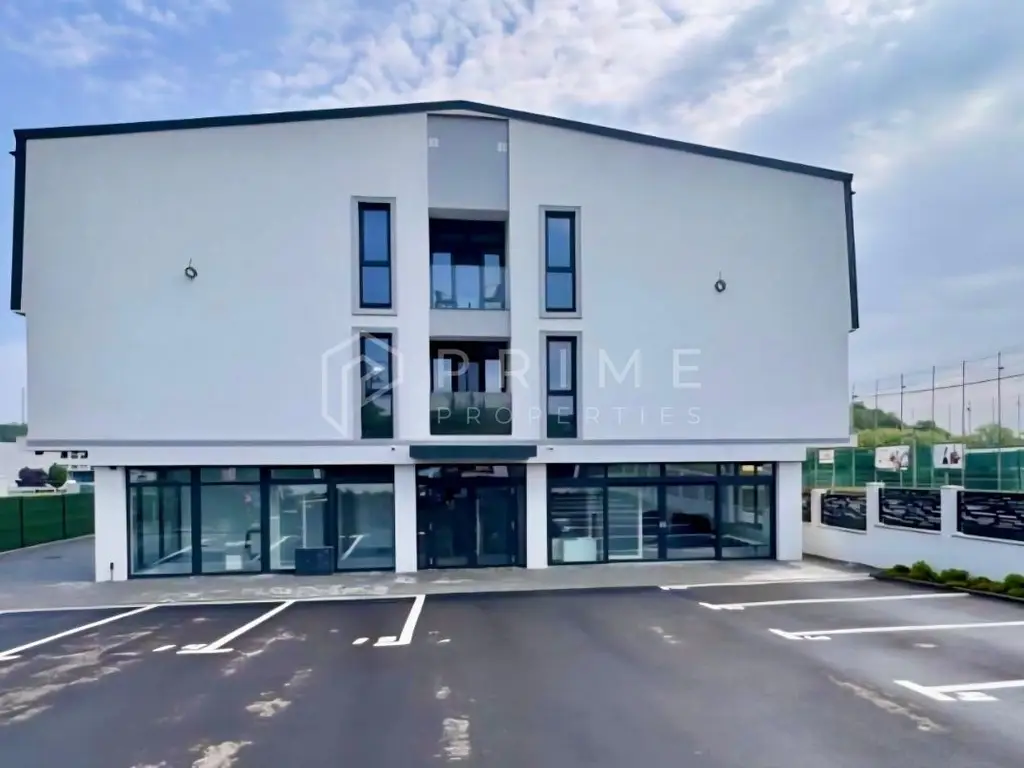 2 camere mobilat si utilat, parcare – Corunca, lângă Shopping City
