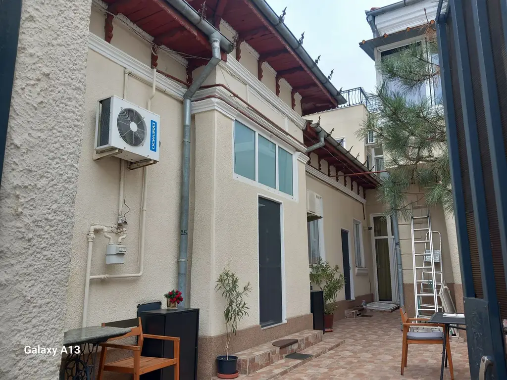 BRASADAS vinde casa curte comuna 3 cam 77mp HALA TRAIAN