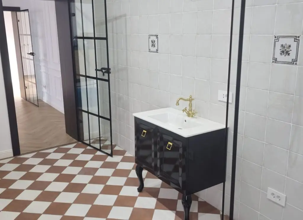 Casă renovată integral – ideală pentru birou/cabinet, sediu de firma