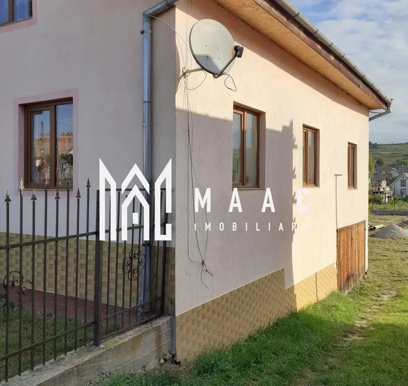Casă spațioasă I 6 camere I Teren 845 mp I Zonă de Case I Priveliște Superbă