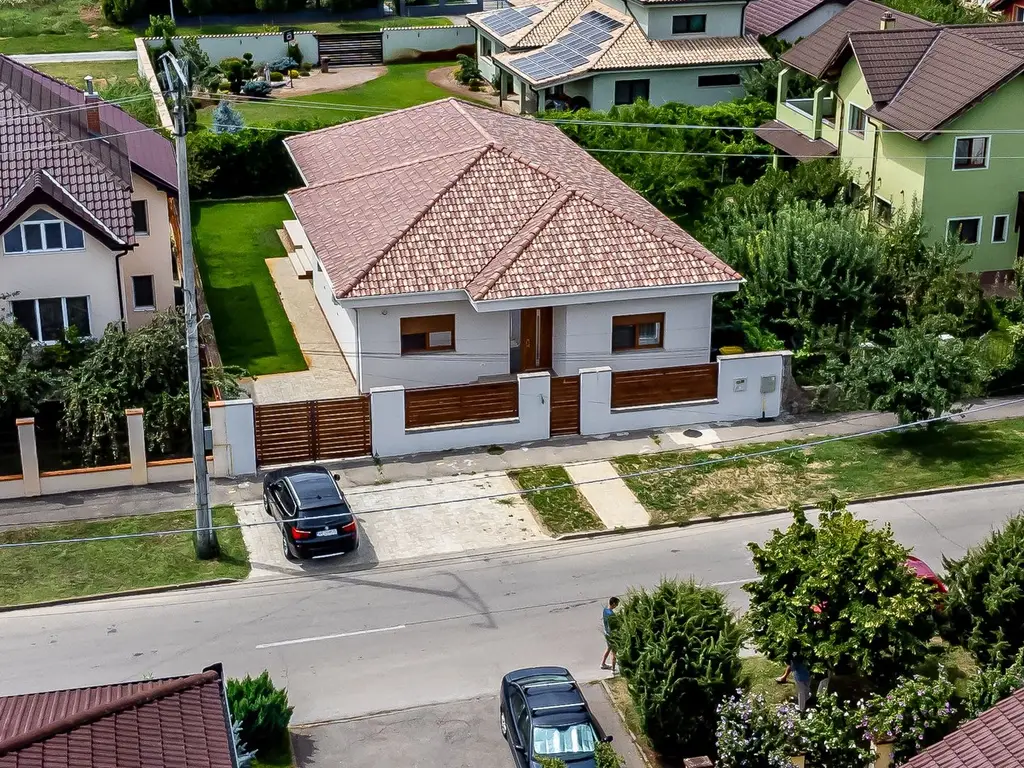 Vilă nouă superbă tip mediteranean, zona exclusivistă Tabacovici