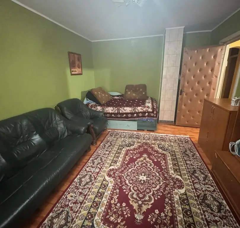 Apartament 4 camere de vânzare – zonă Școala 8