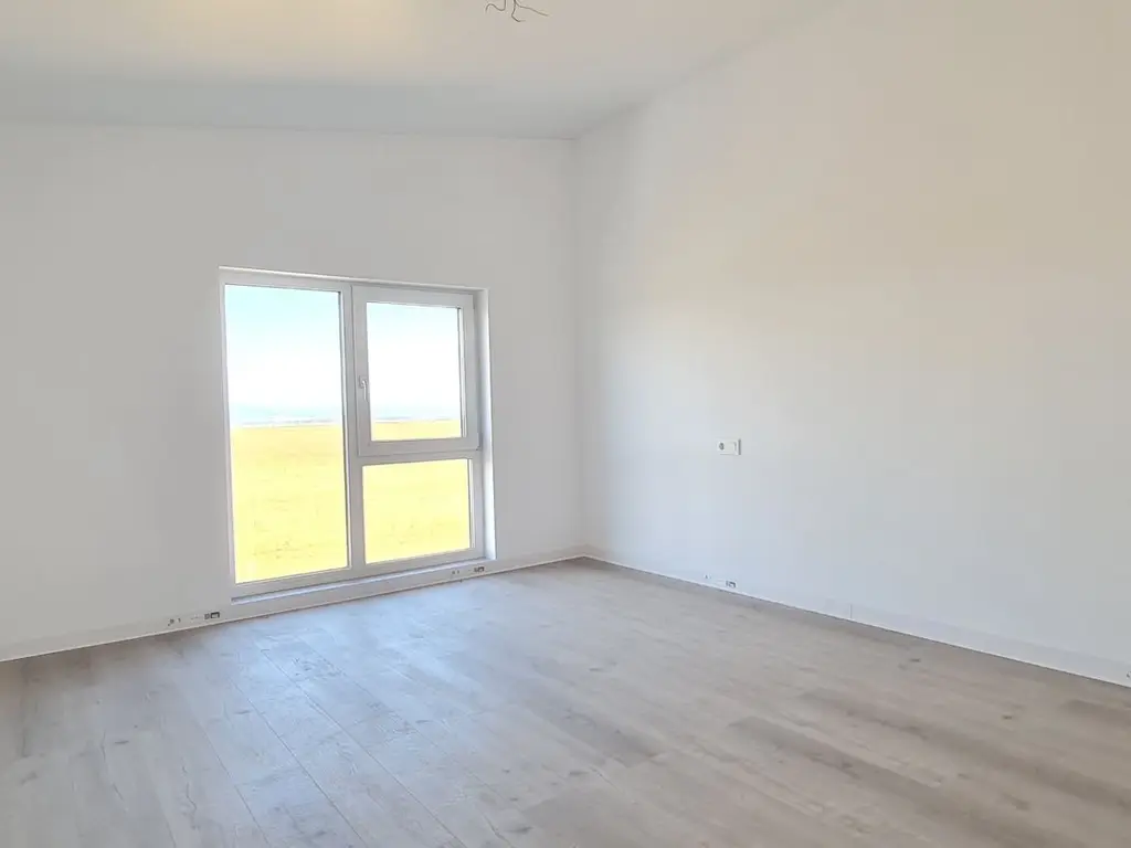 Casa individuala 4 camere 3 bai si garaj Cartier Izvor
