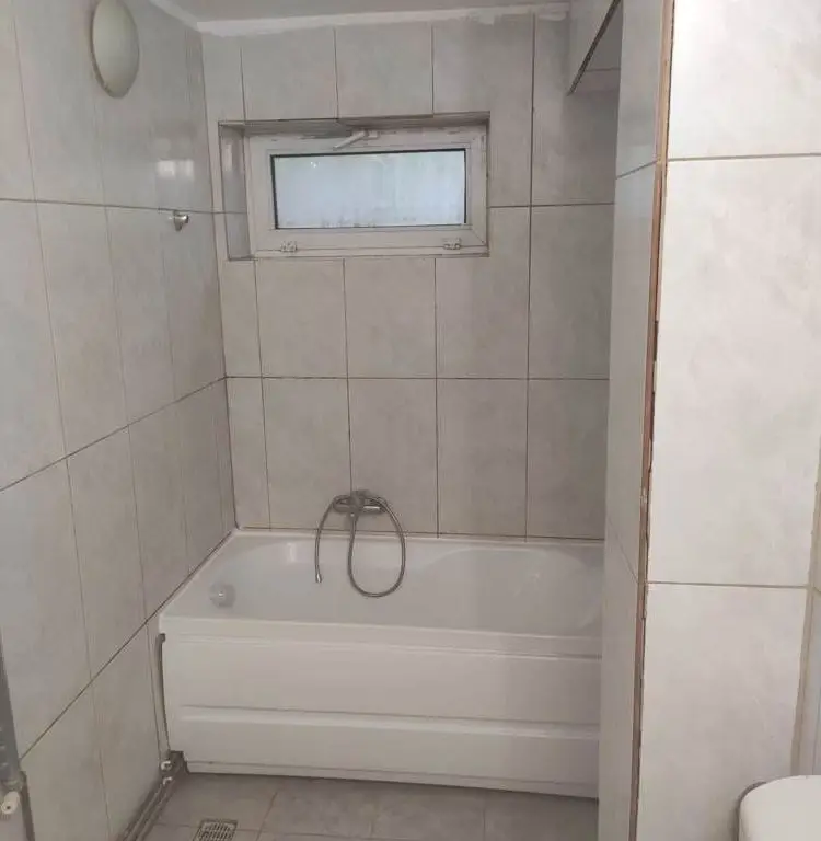 Vând casă vilă renovabilă Băneasa