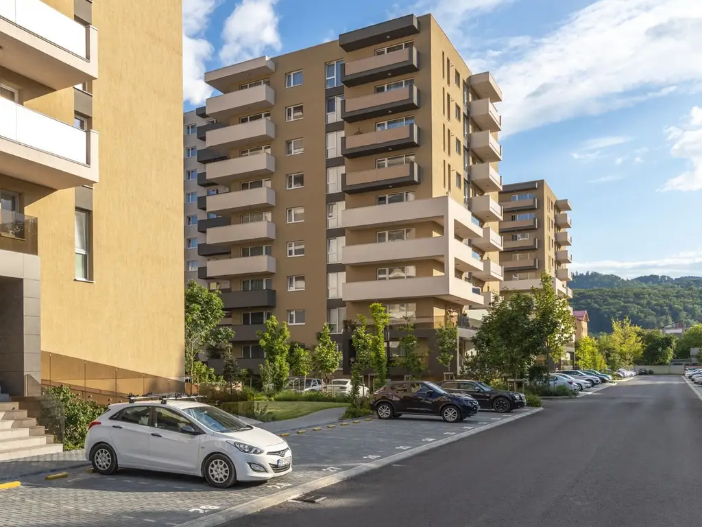 Inchiriem apartament 3 camere mobilat utilat lux cu parcare subterana
