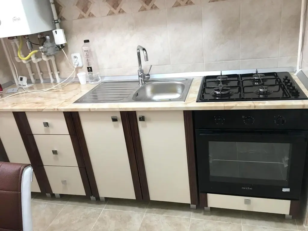 Apartament cu 2 camere,  etaj intermediar - Tiglina 1, Penny