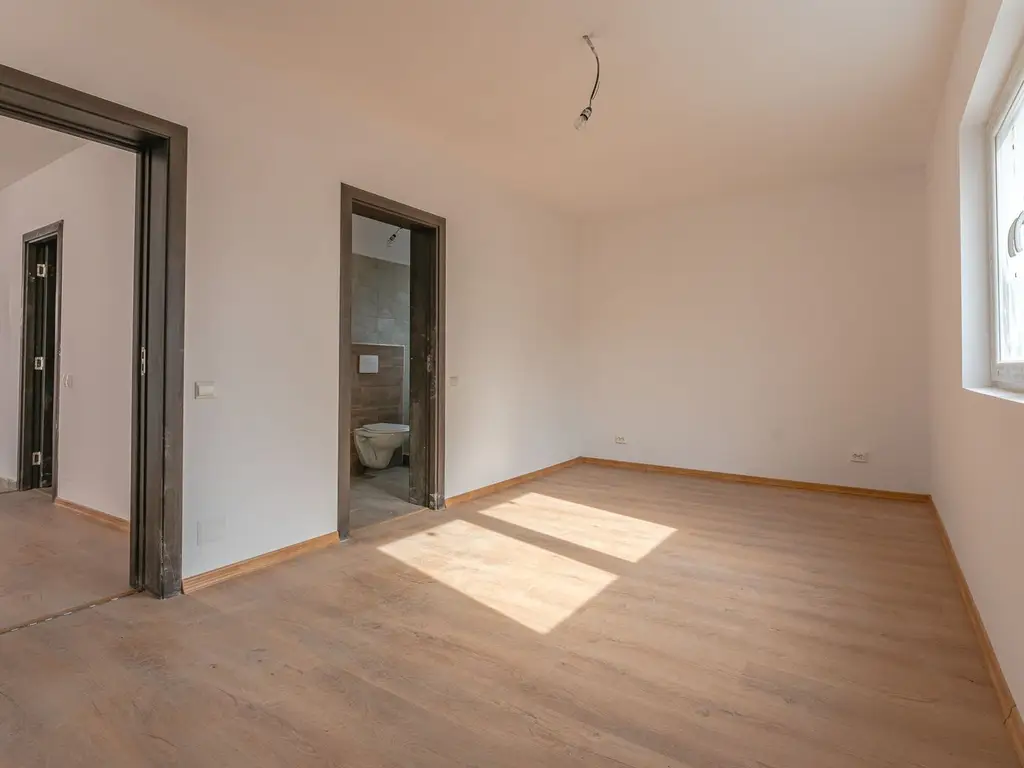 Casa de închiriat în Sânpetru - bucatarie mobilata si utilata