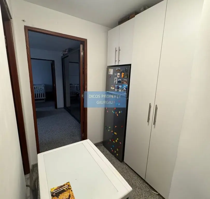 Apartament 2 camere de vânzare – 1 Decembrie 1918, Oinac
