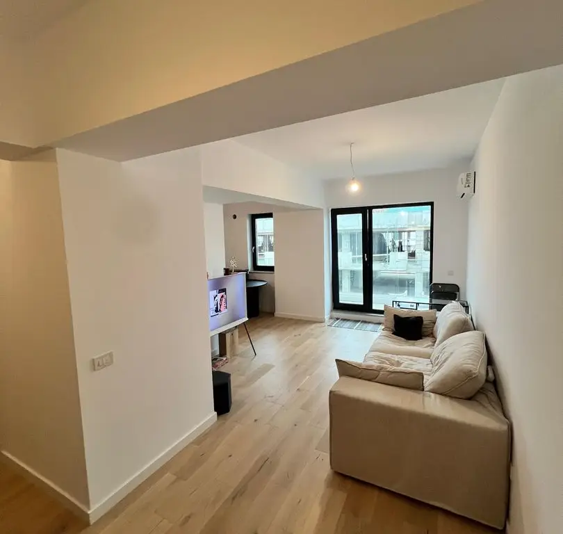 Rond OMV Pipera | Apt semi-mobilat | Terasa de 12 mp | View liber | LUX