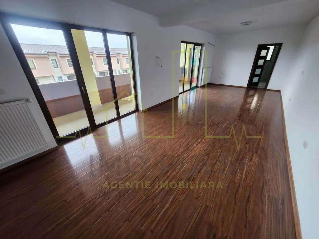 Casa Individuala. Piscina. 2 Garaje. Timisoara. Posibilitate rate