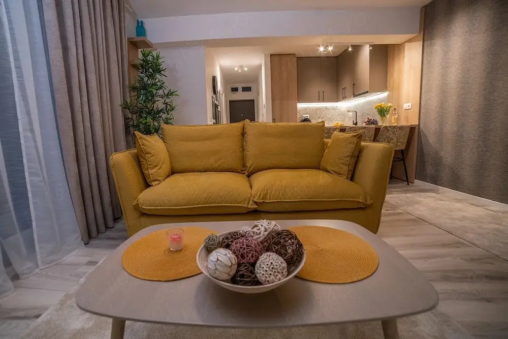 Apartament 3 camere de inchiriat, Denya Forest