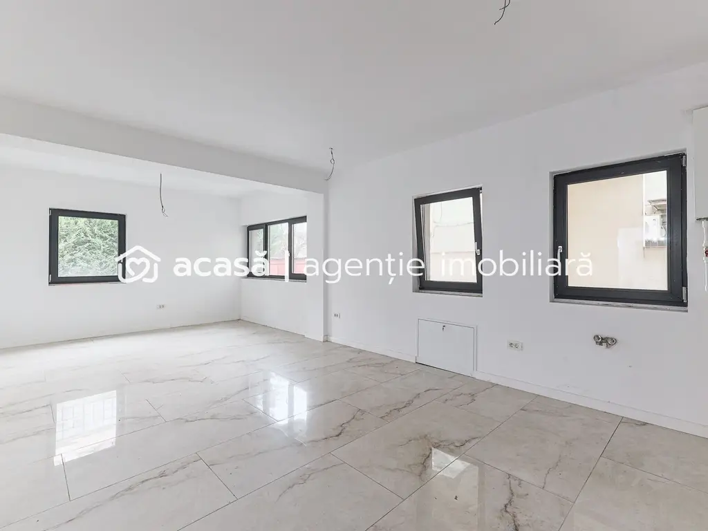 VÂNDUT! Apartament nou, ultracentral, cu loc de parcare privat