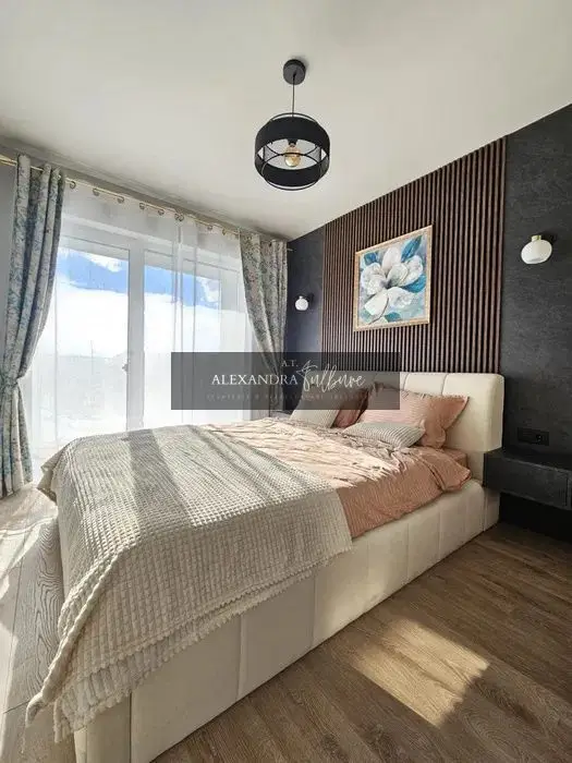 Apartament 2 camere, etaj intermediar, terasa, garaj, Eroilor