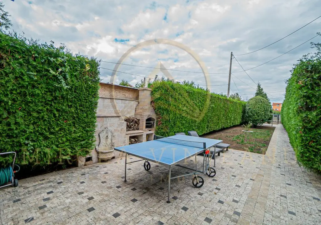 VIILE NOI - Vila modernă compusă din P+1E+M