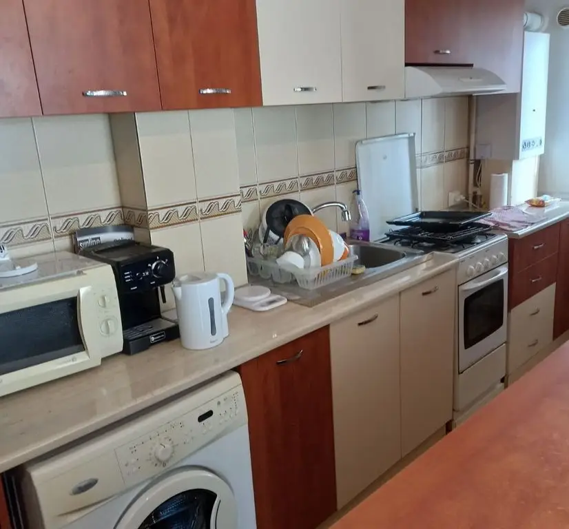 Vand apartament 2 camere Compozitorilor