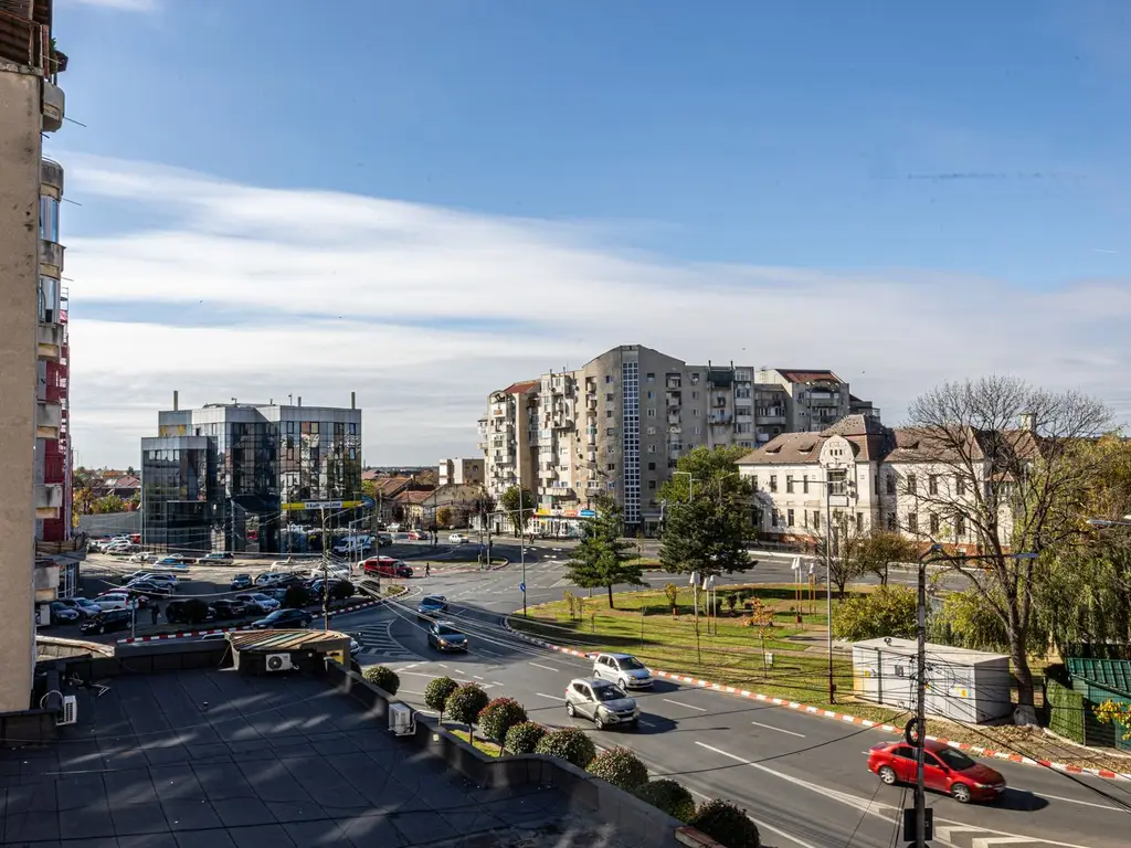 PREȚ REDUS! Apartament mobilat, cu 2 camere,în Piața Spitalului.