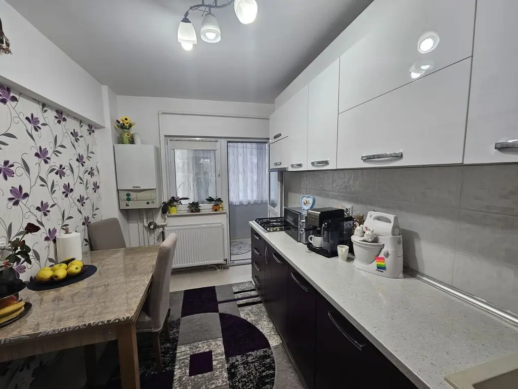 Apartament deosebit 3 camere – lux, complet mobilat, zonă excelentă