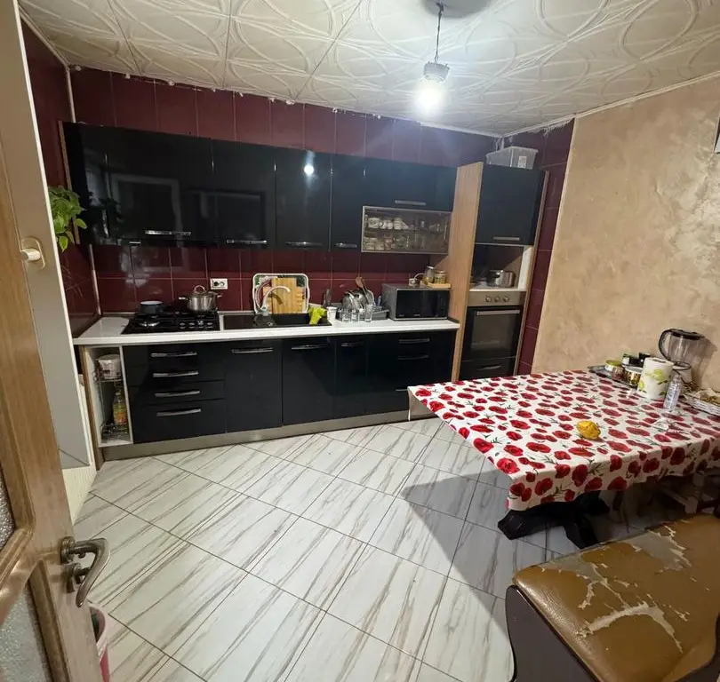 Casă P+M pe strada Tineretului