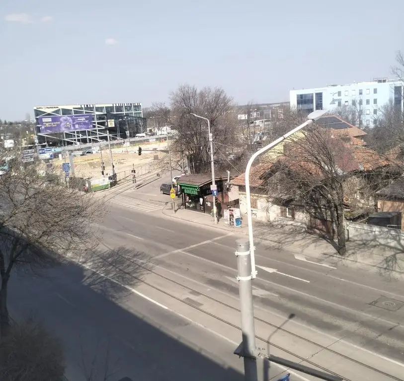 Garsonieră spațioasă 48 mp | Băneasa – zonă centrală | Etaj 3/3