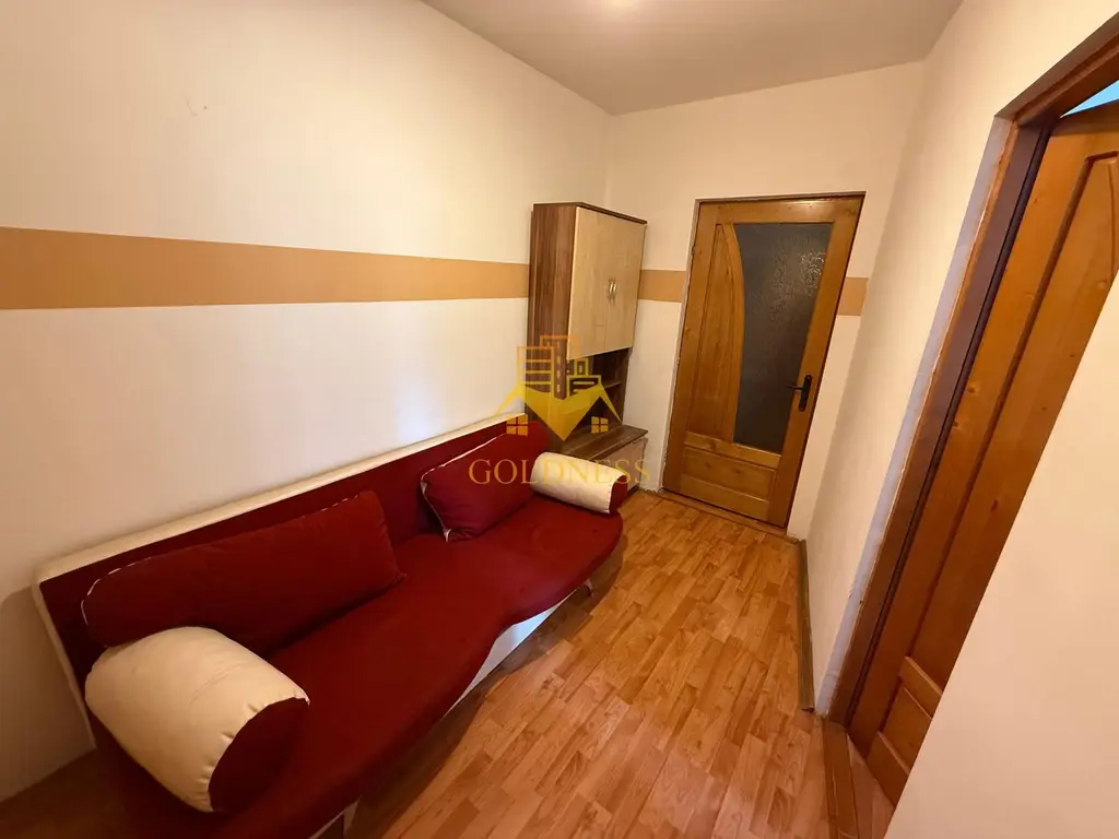 3 camere decomandate, balcon, Centru Piata Abator, Parcul Feroviarilor