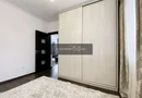Apartament 3 camere, 2 balcoane, etaj intermediar, parcare.