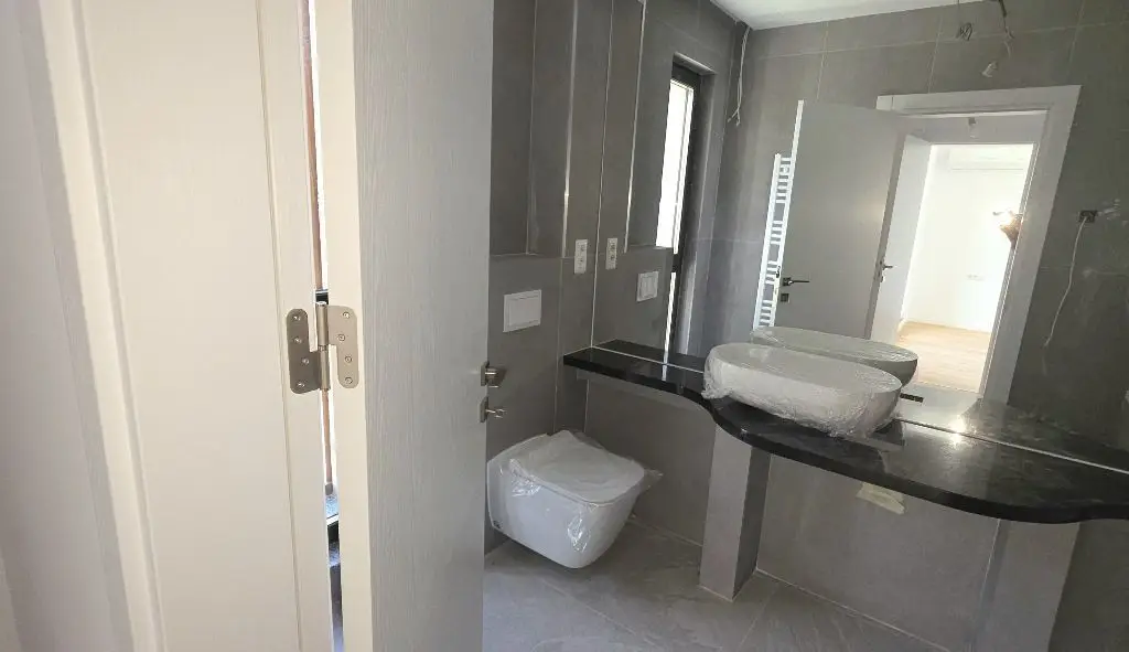 Giulesti duplex P+1 4 camere de vanzare