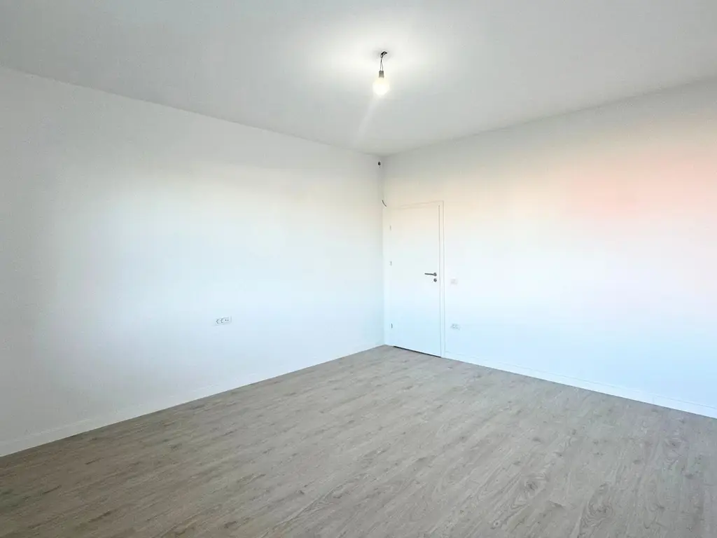 Apartament tip studio de vânzare lângă Paradisul Acvatic cu parcare si boxa