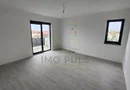 Bloc nou in Giroc. Loc de parcare. Caramida integral.