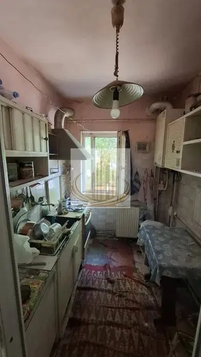 Vând ap 1 camere et 1 decomandat