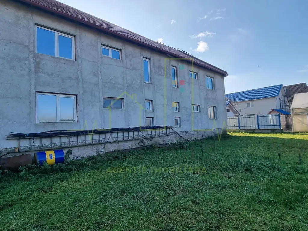 1/2 Duplex in centrul localitati Utvin.