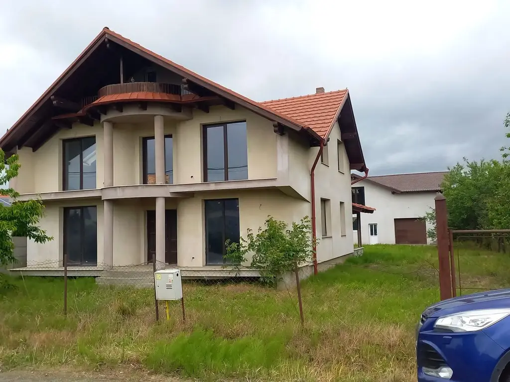 BRASADAS vinde casa individuala zona Odoreului.