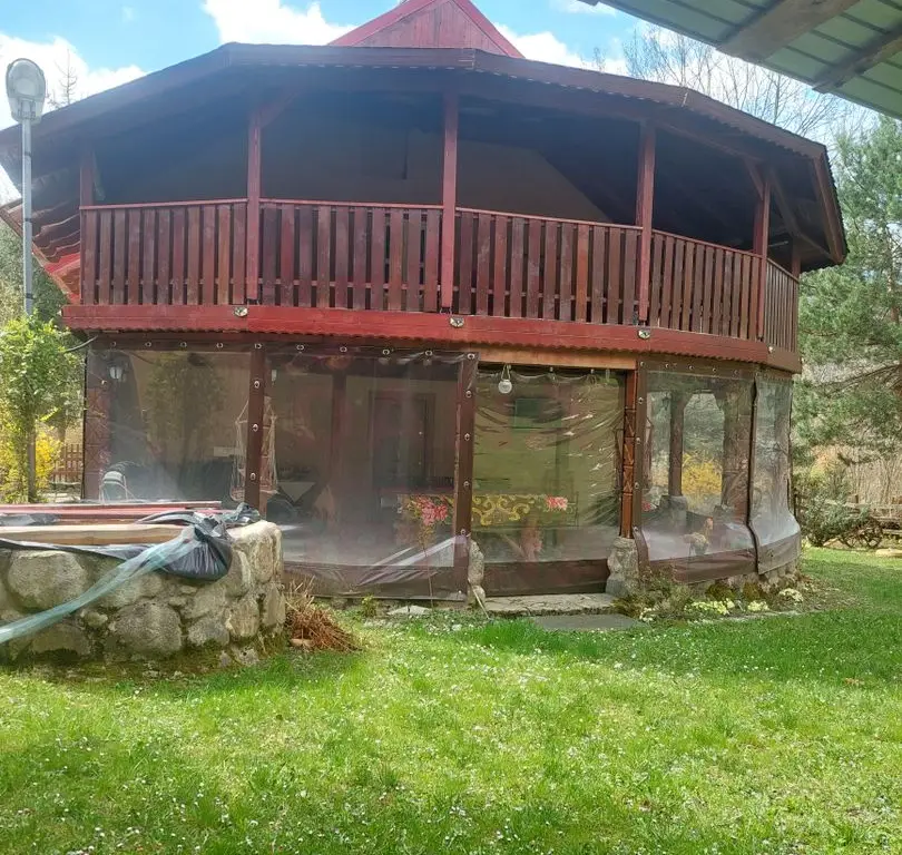 CASĂ DE VACANȚĂ 5 CAMERE,POINANA MĂRULUI, JUD.CARAȘ-SEVERIN