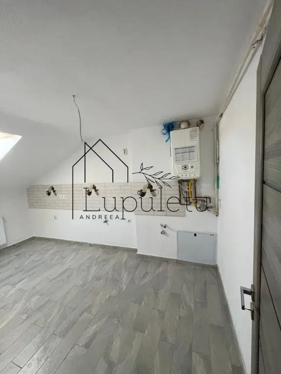 Apartament de vânzare | 3 camere | 67 MPU | Mansardă (4/4)
